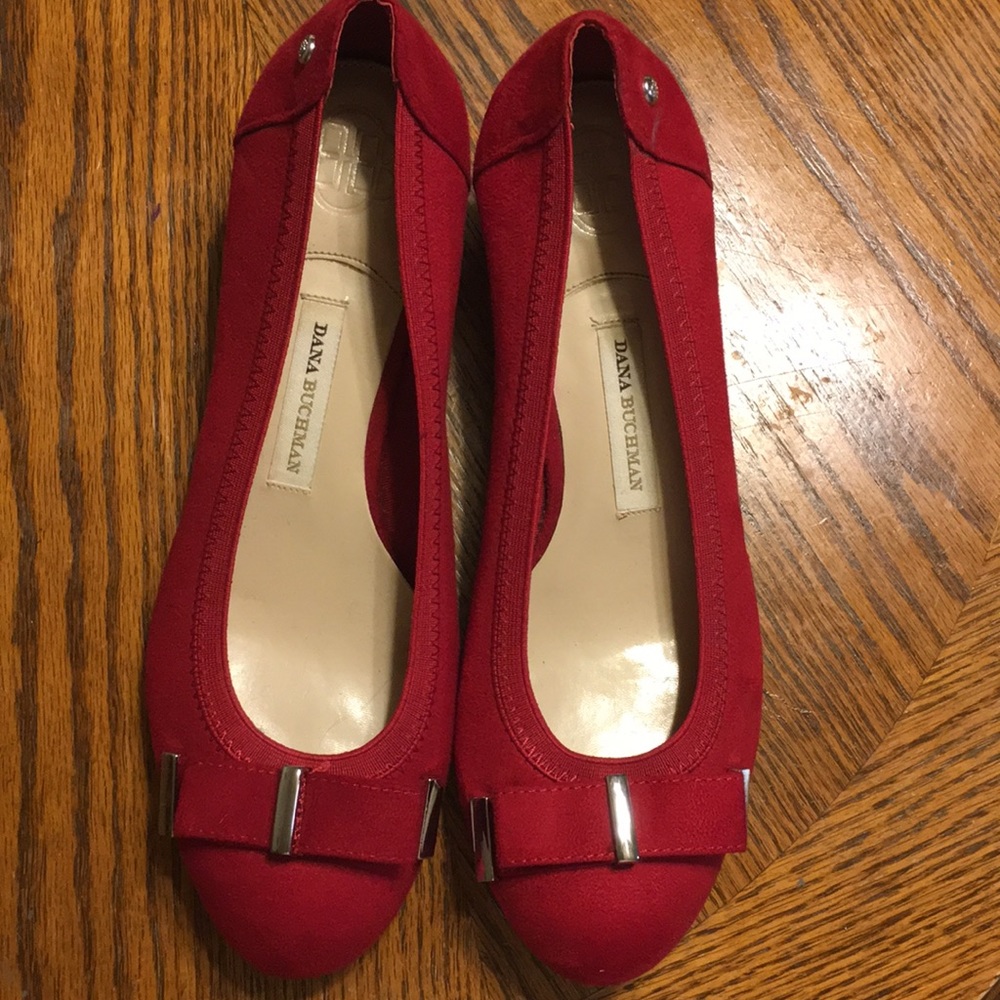 Size 8 Red Dana Buchman Heels w/ Bows